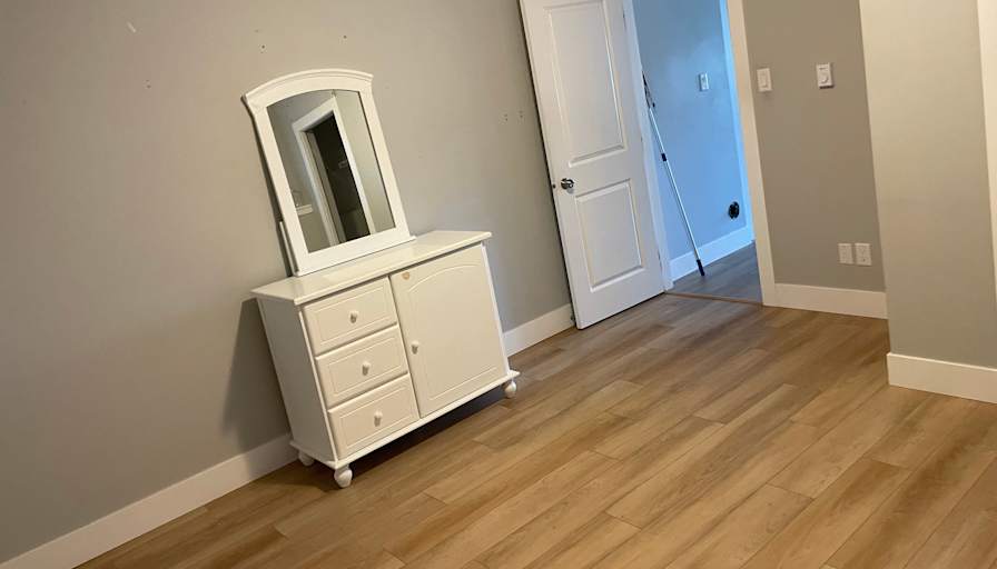 Lynn's room