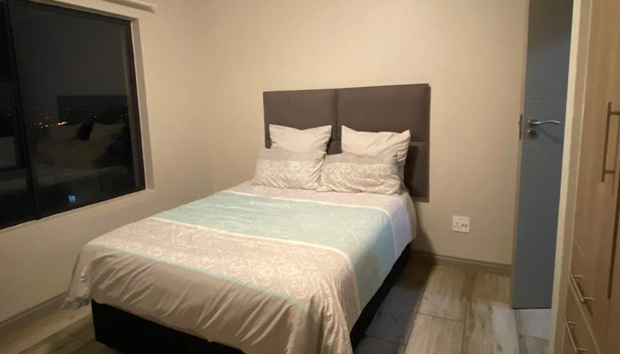 Isaa's room