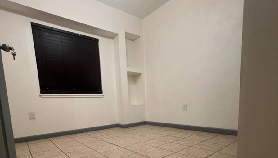 KathleenSam's room
