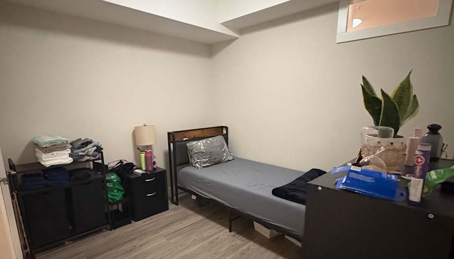 Courtney's room