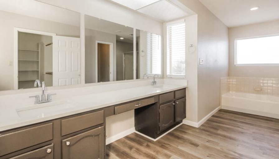 Sean Karnes's room