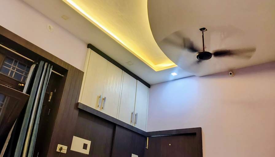 Lakshya jeey fagna's room