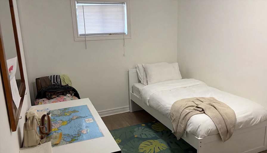 Ali's room