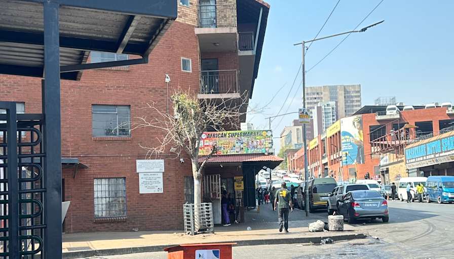 Sisonke's room
