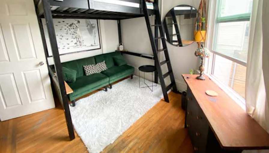 haiate's room