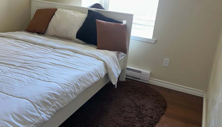 Olapo akinwumi's room