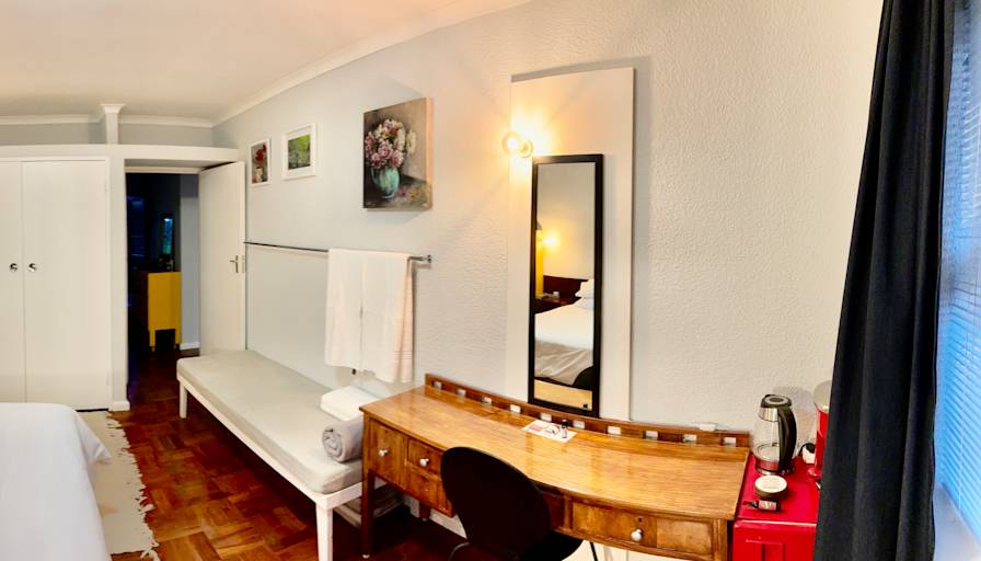 Richard's room