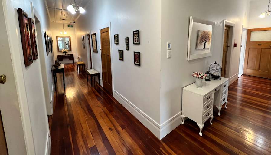 Elmer's room