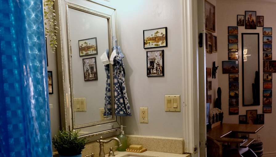 Abir's room