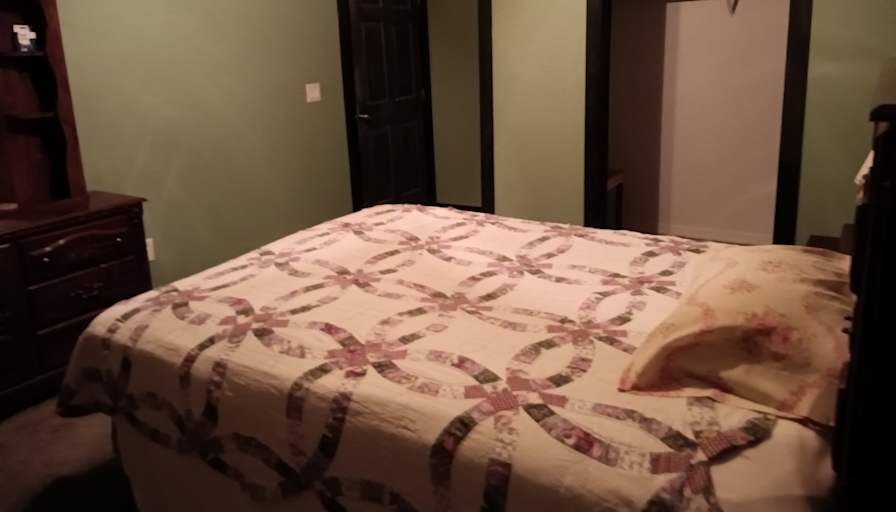 Stephanie's room