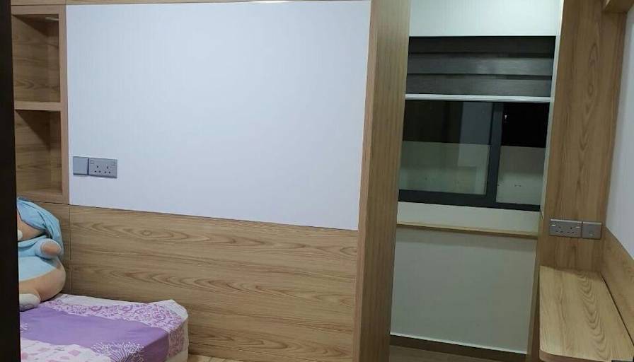 Daren's room