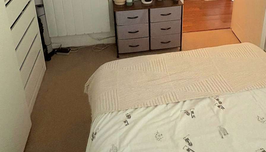 Naomi's room