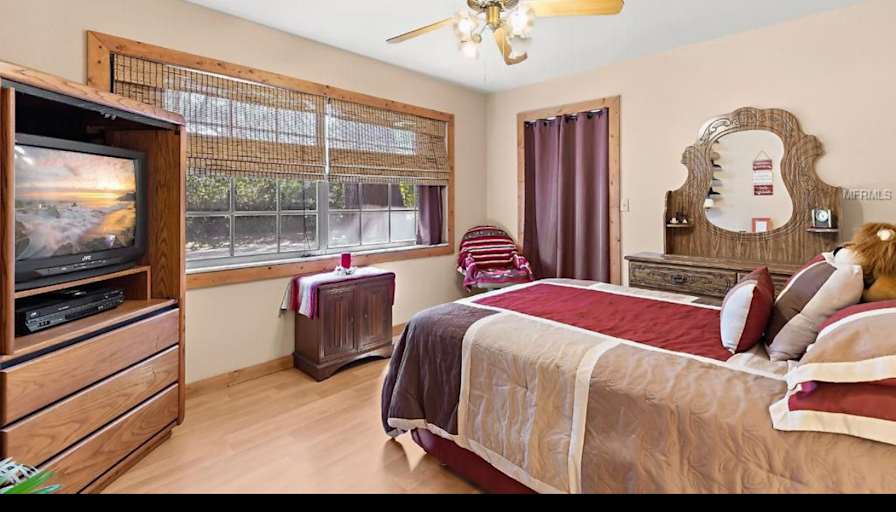 Dana's room