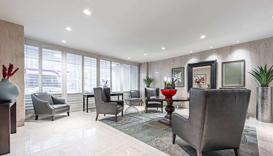 Xander Lee's room
