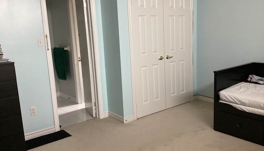 Oscar's room