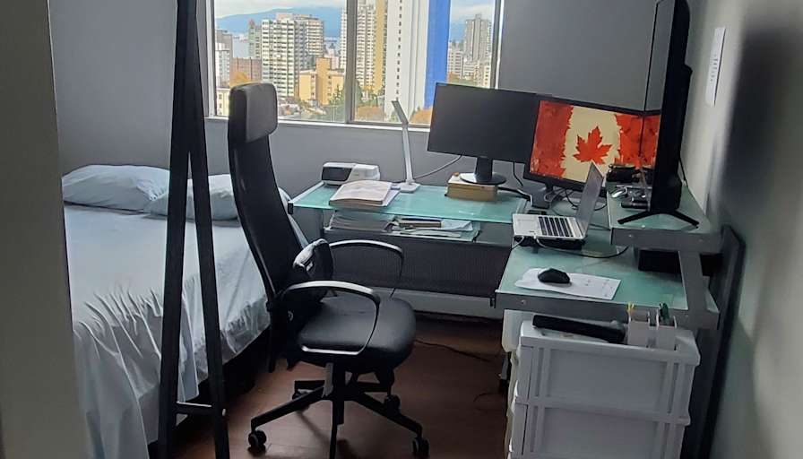 Mesh Rahman's room