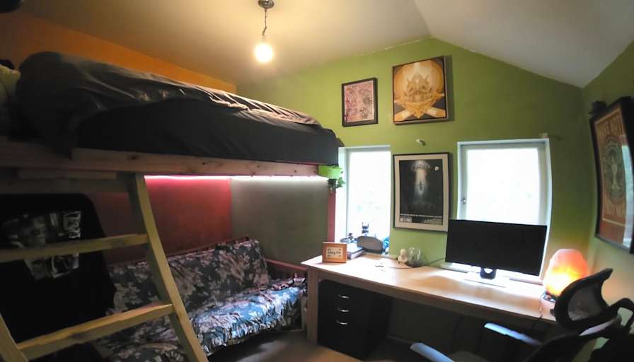 Dusty's room