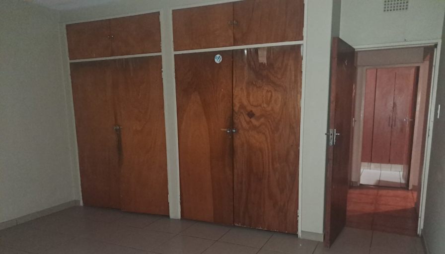 Ina Tellis's room