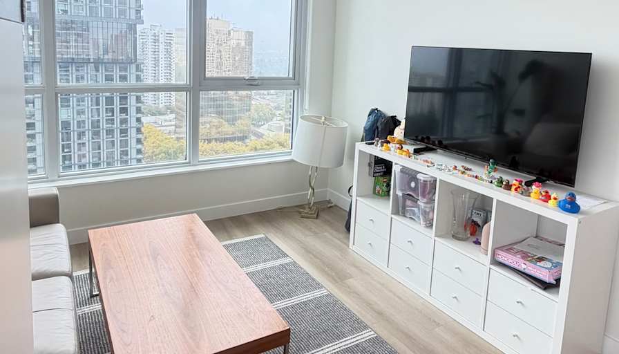 Coco Cheng's room