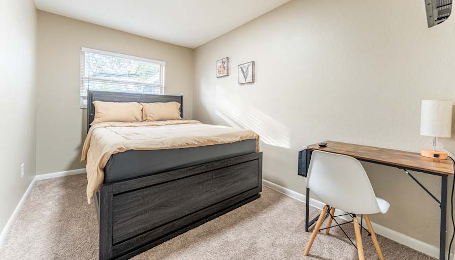 Zen's room