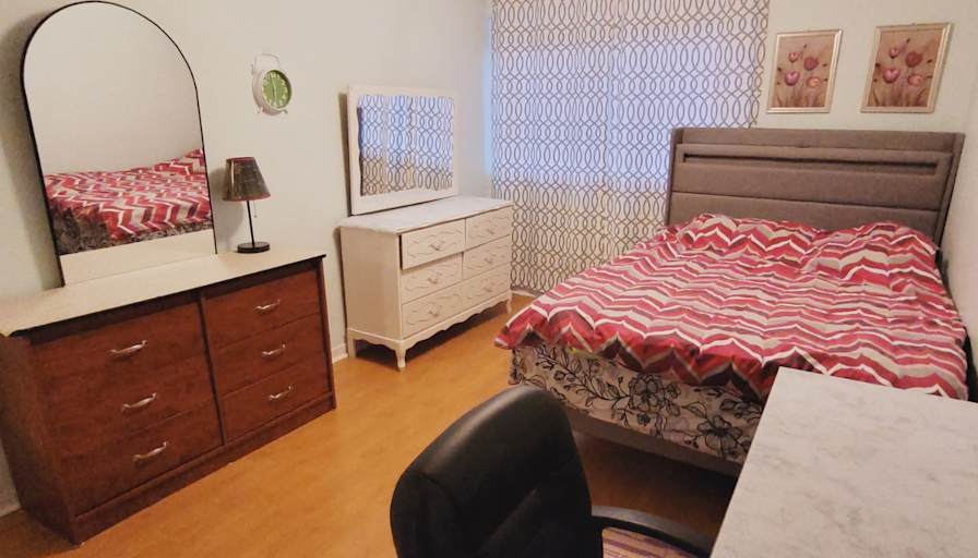 Chloe's room