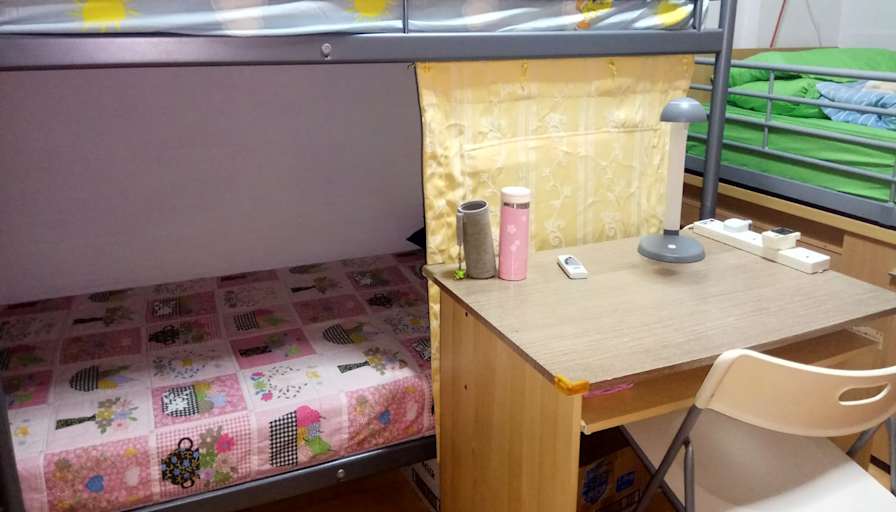 Landlady Nancy's room