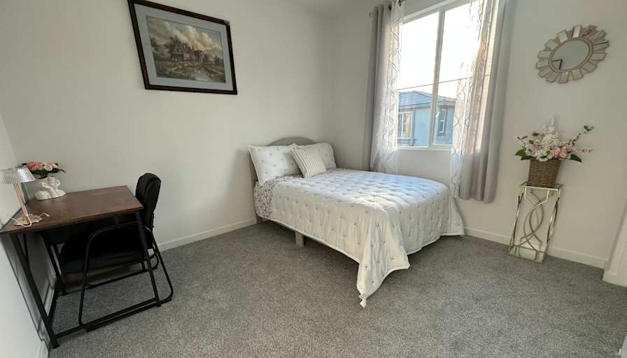 Ali's room