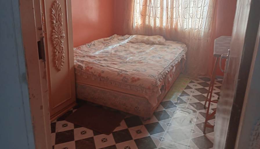 MONESH NANKOO's room