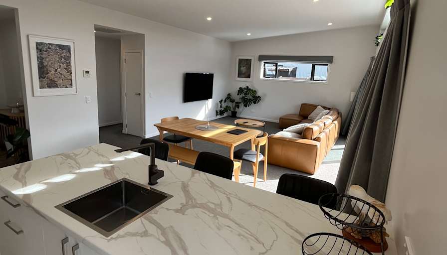 james's room