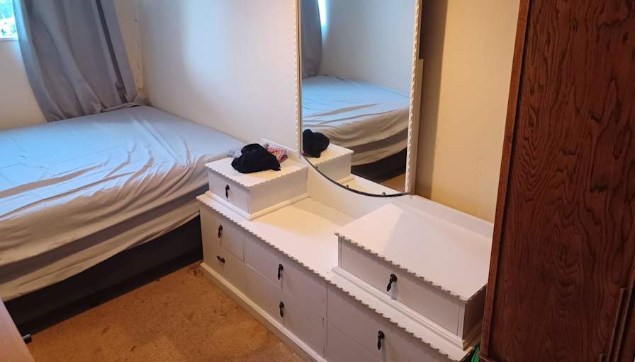 Allen's room
