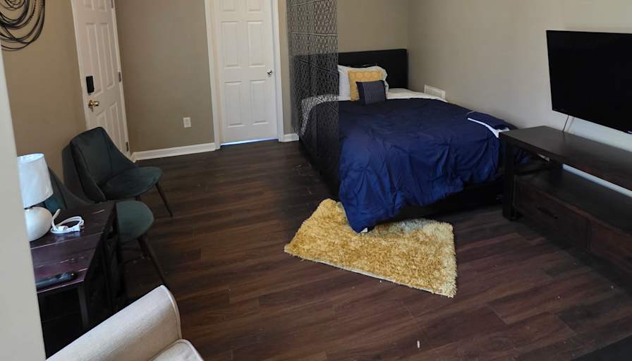 CL&C Property Management and Consulting's room