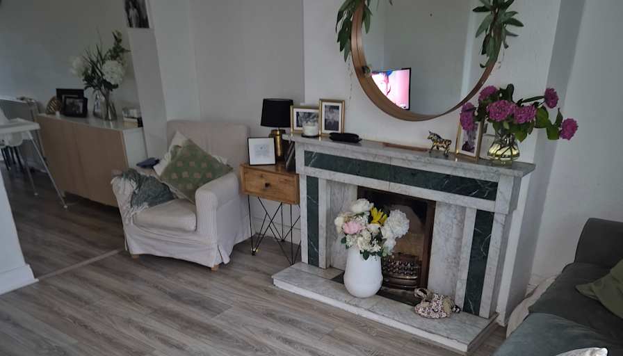 Tara Fortune's room