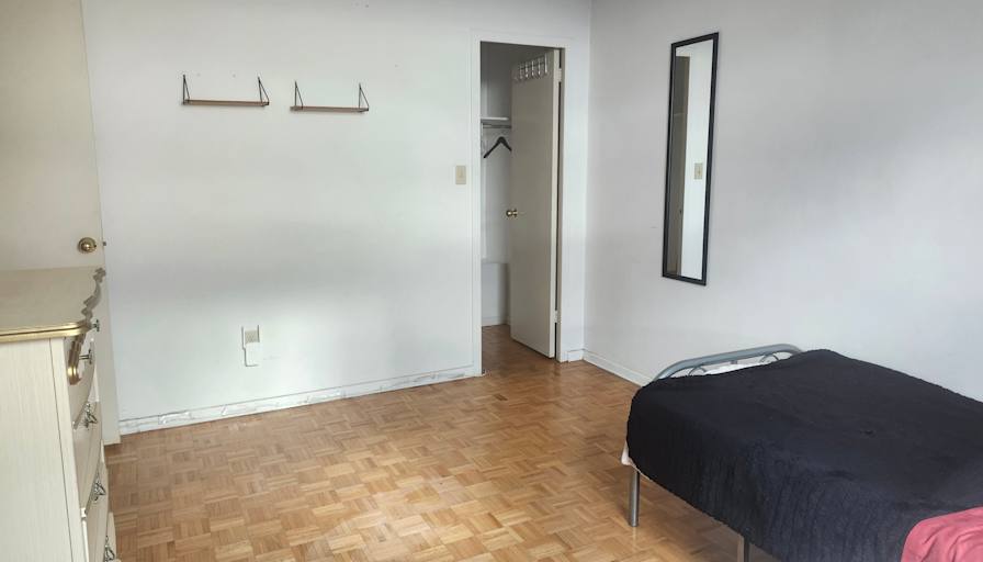 Linda's room