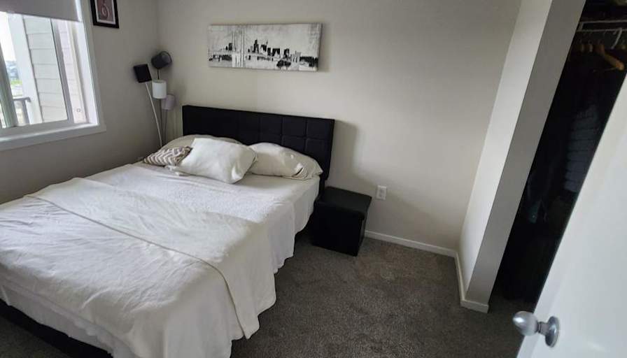 Folayemi's room