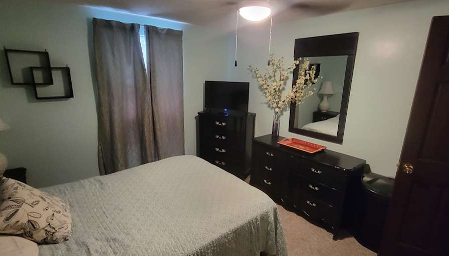 Jessalyn's room
