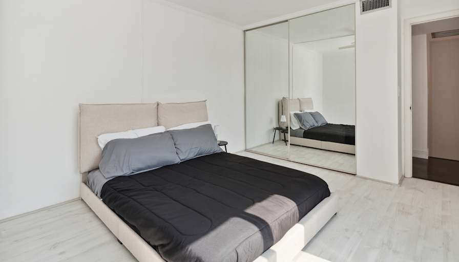 Elinio V.'s room