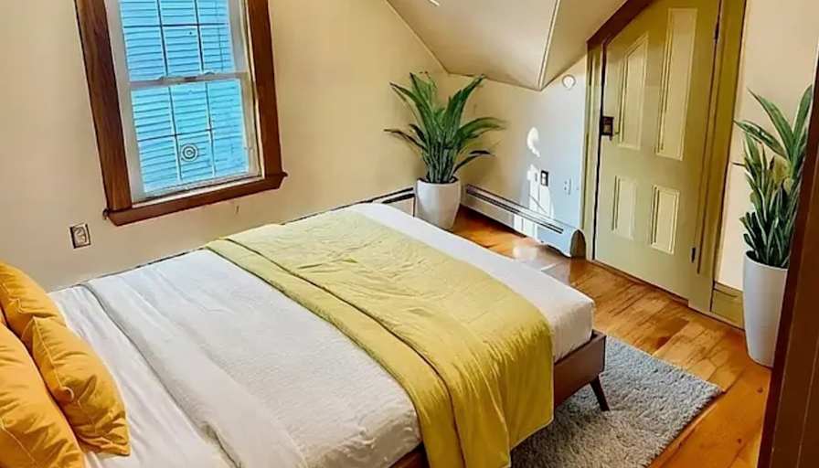 Iris Barents's room