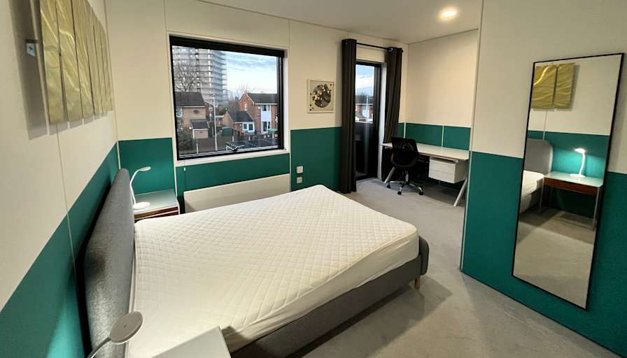 Alex Taylor's room