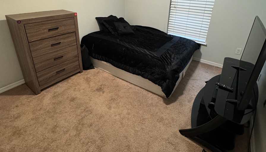 Kalil's room