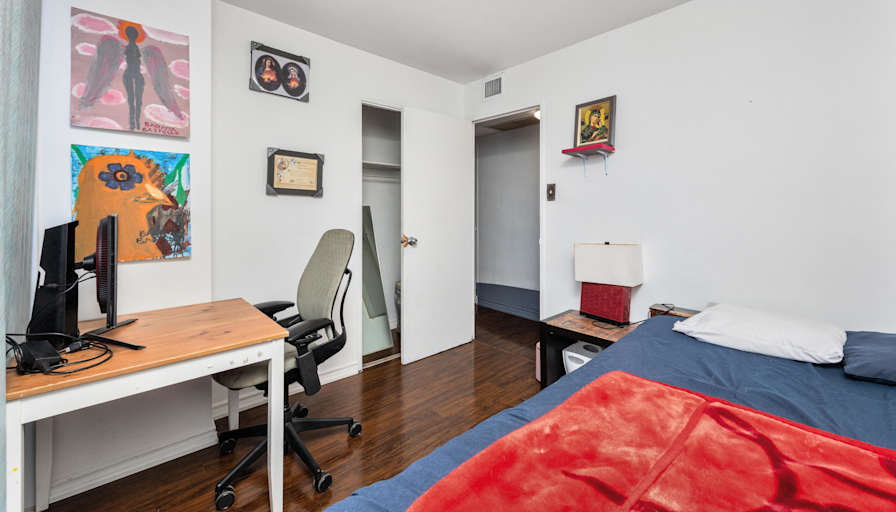 Bob's room