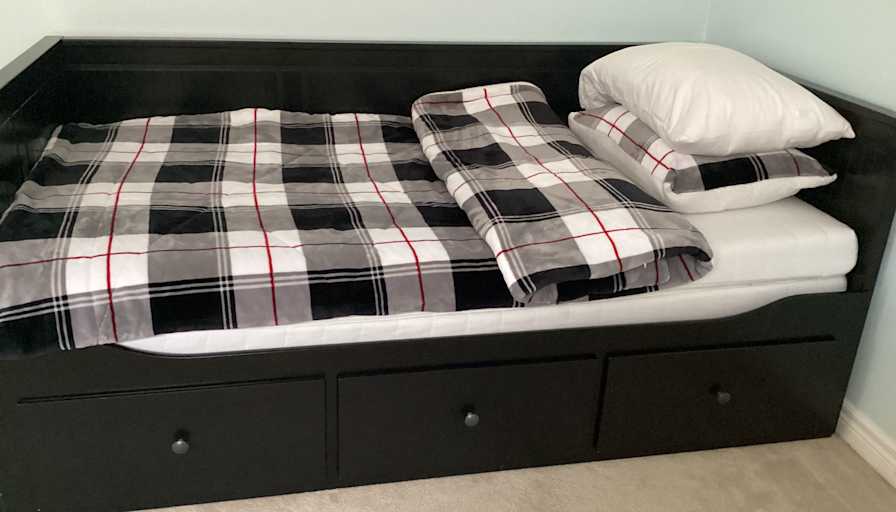 Oscar's room
