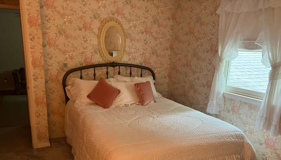 Jill's room