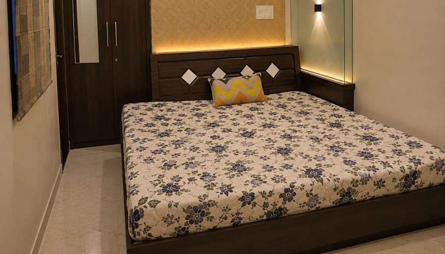 Anand Nagre's room