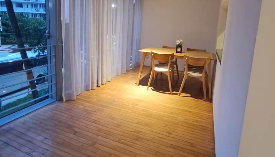 VVA EI's room