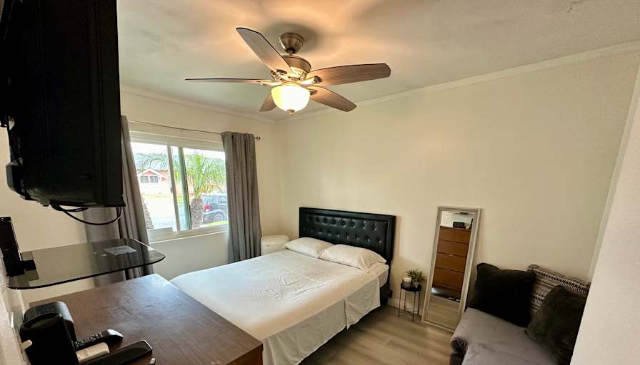 Dora Campos's room