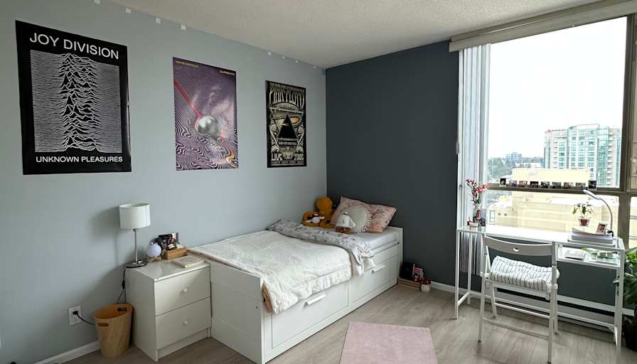 Cayley's room