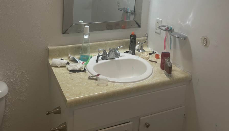 Abbas's room