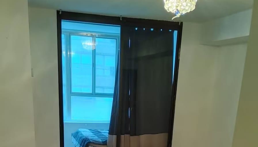 Filip's room
