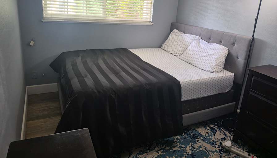 Abdul's room