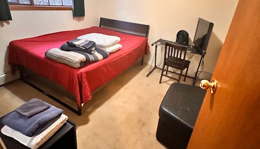 Suzanne Villeneuve's room